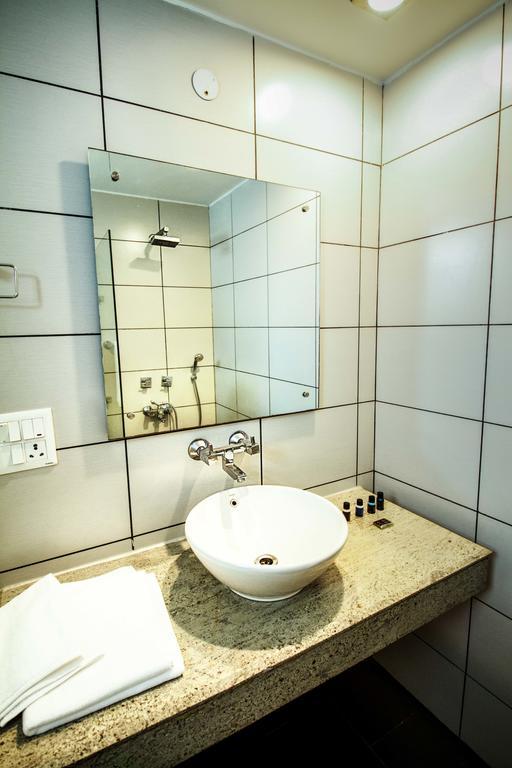 Anara Service Apartments - Greater Kailash Part II Нью-Дели Экстерьер фото